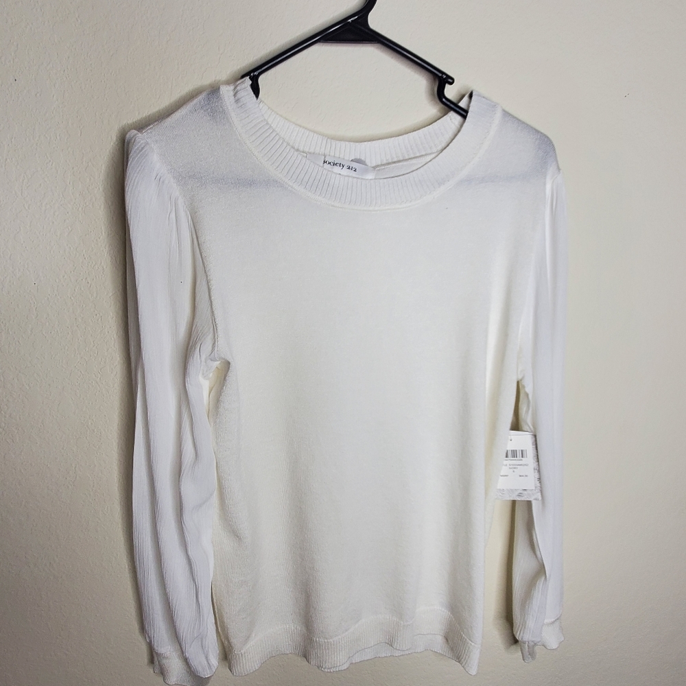 Nordstrom Sweaters Society 212 size S
Long sleeve